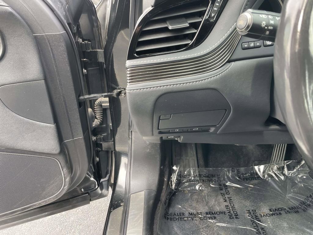 Used 2020 Lexus LS 500 w/ Accessory Package (Z2) image 31