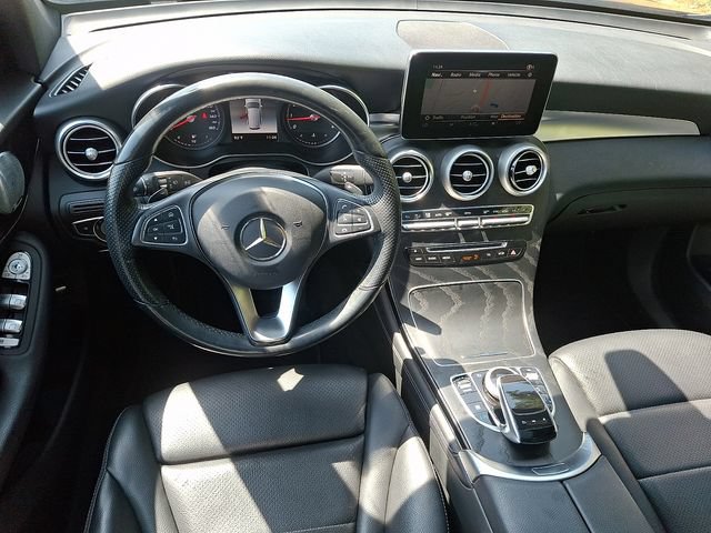 Used 2018 Mercedes-Benz GLC 300 4MATIC image 11