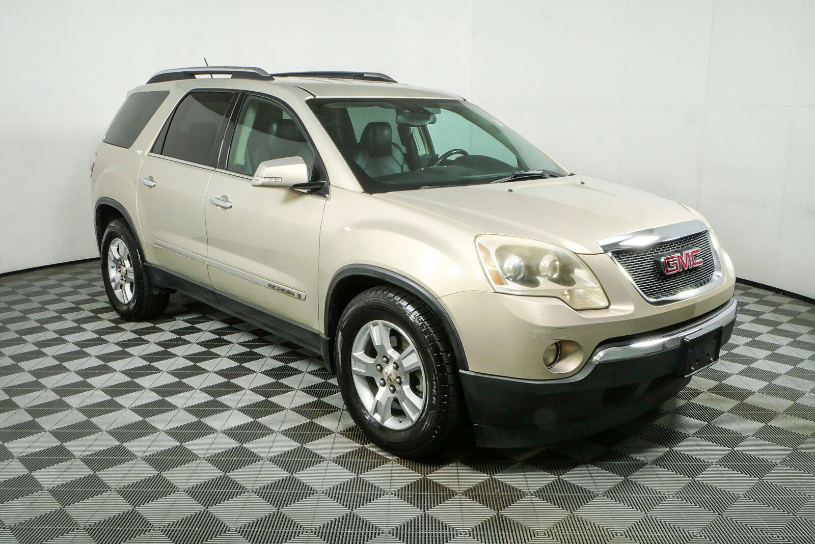 Used 2008 GMC Acadia SLT w/ Convenience Package