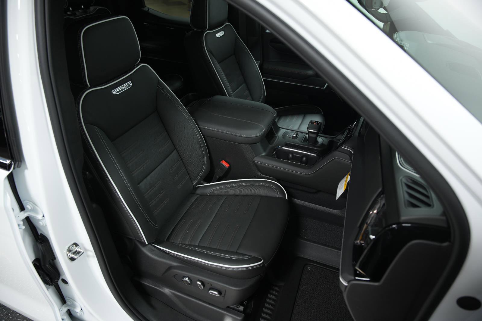 New 2026 GMC Sierra 1500 AT4X image 17