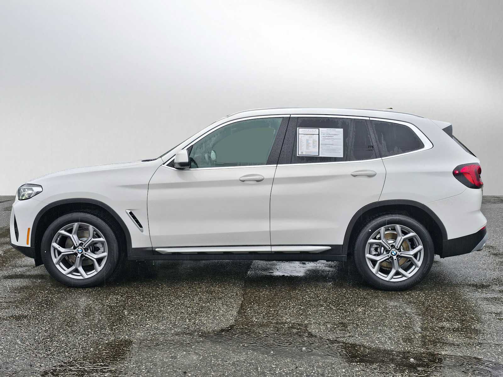 Used 2024 BMW X3 xDrive30i image 6