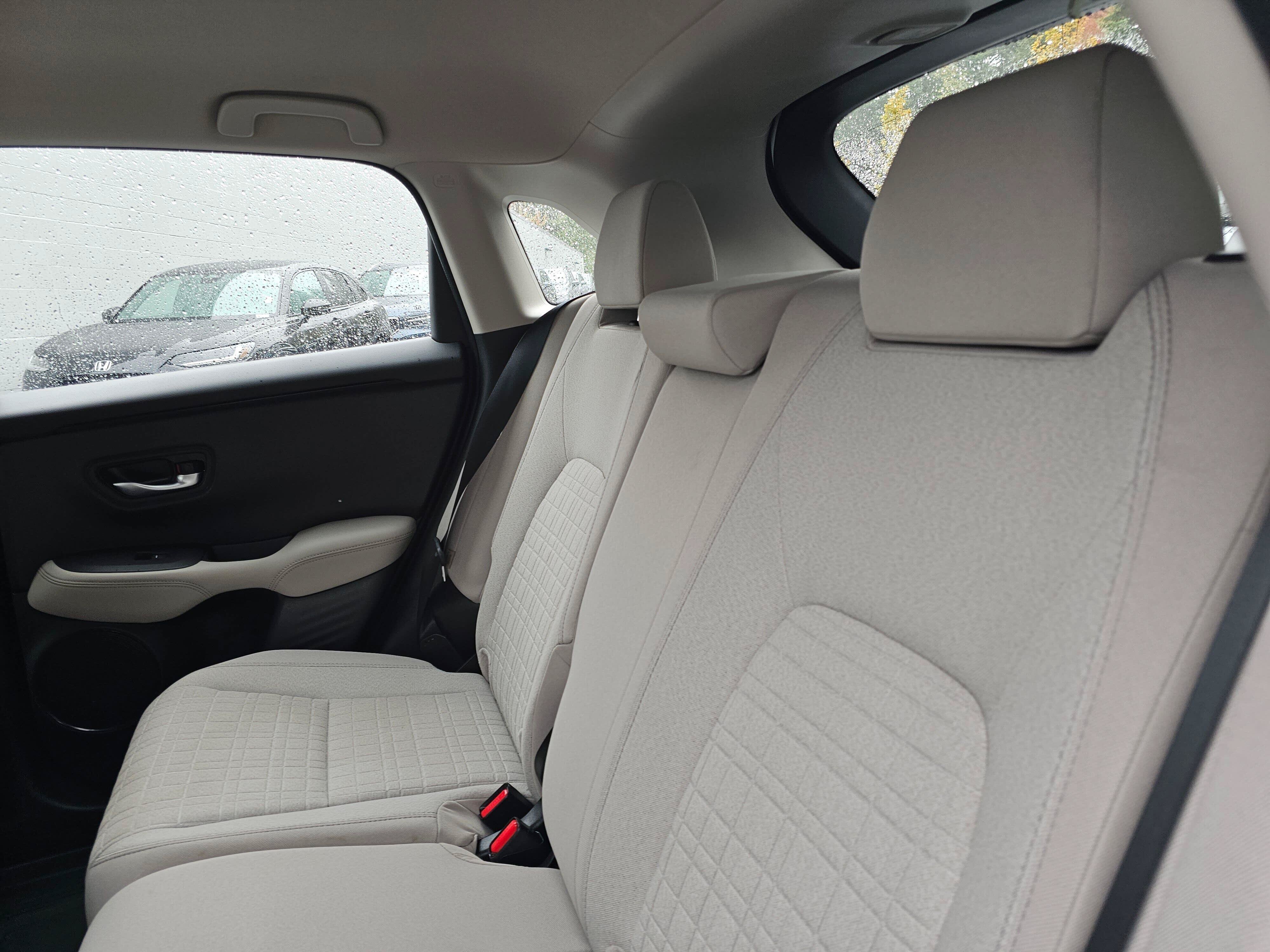 Certified 2025 Honda HR-V LX image 21