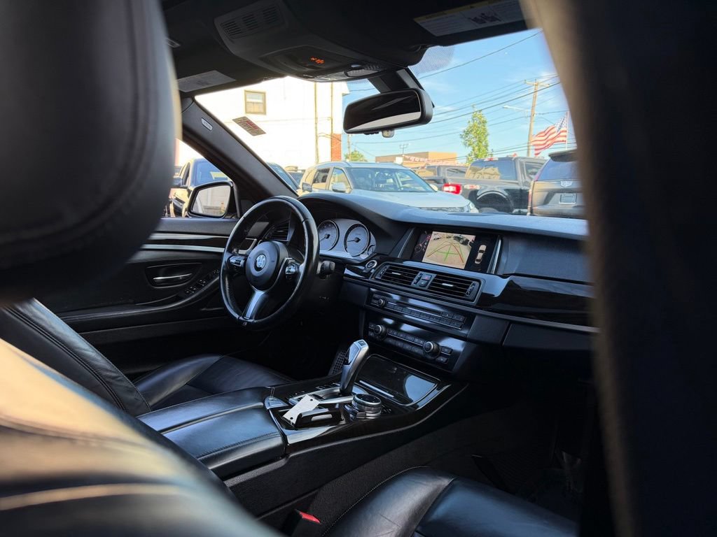 Used 2015 BMW 528i xDrive Sedan AWD/4WD image 6