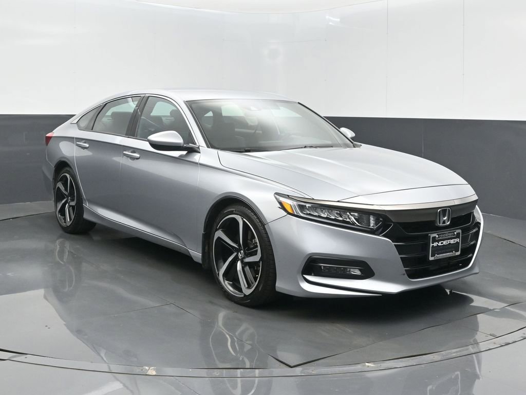 Used 2018 Honda Accord Sport image 2