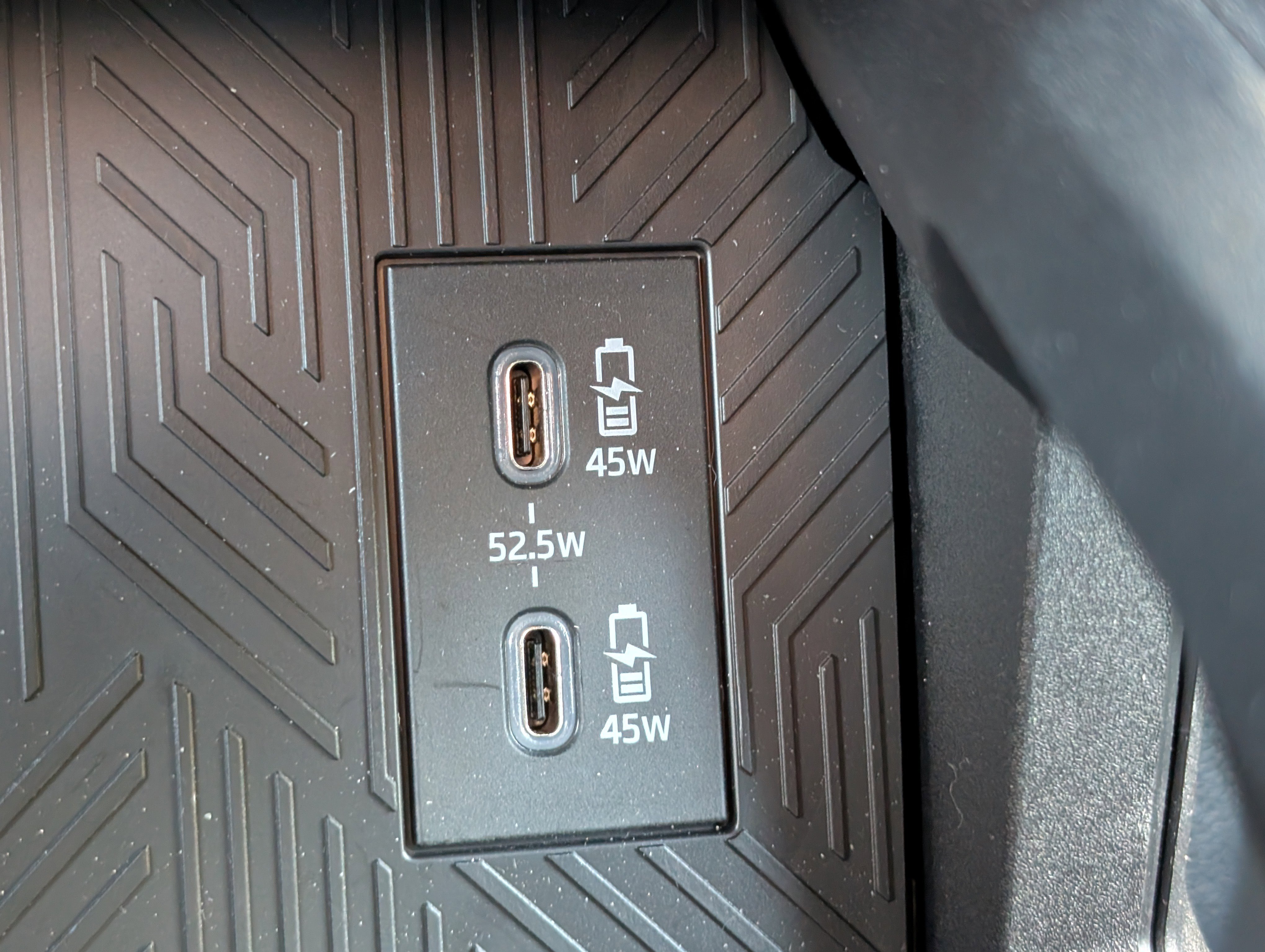 Used 2025 Toyota 4Runner Trailhunter image 26