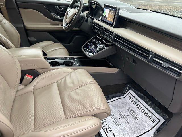 Used 2020 Lincoln Corsair Reserve w/ Equipment Group 202A image 15
