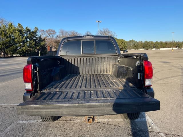 Used 2017 Toyota Tacoma SR image 17