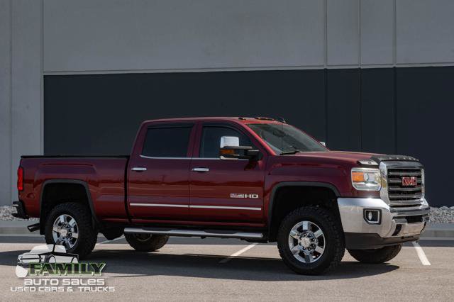 Used 2015 GMC Sierra 2500 SLE w/ All-Terrain HD Package AWD/4WD image 11