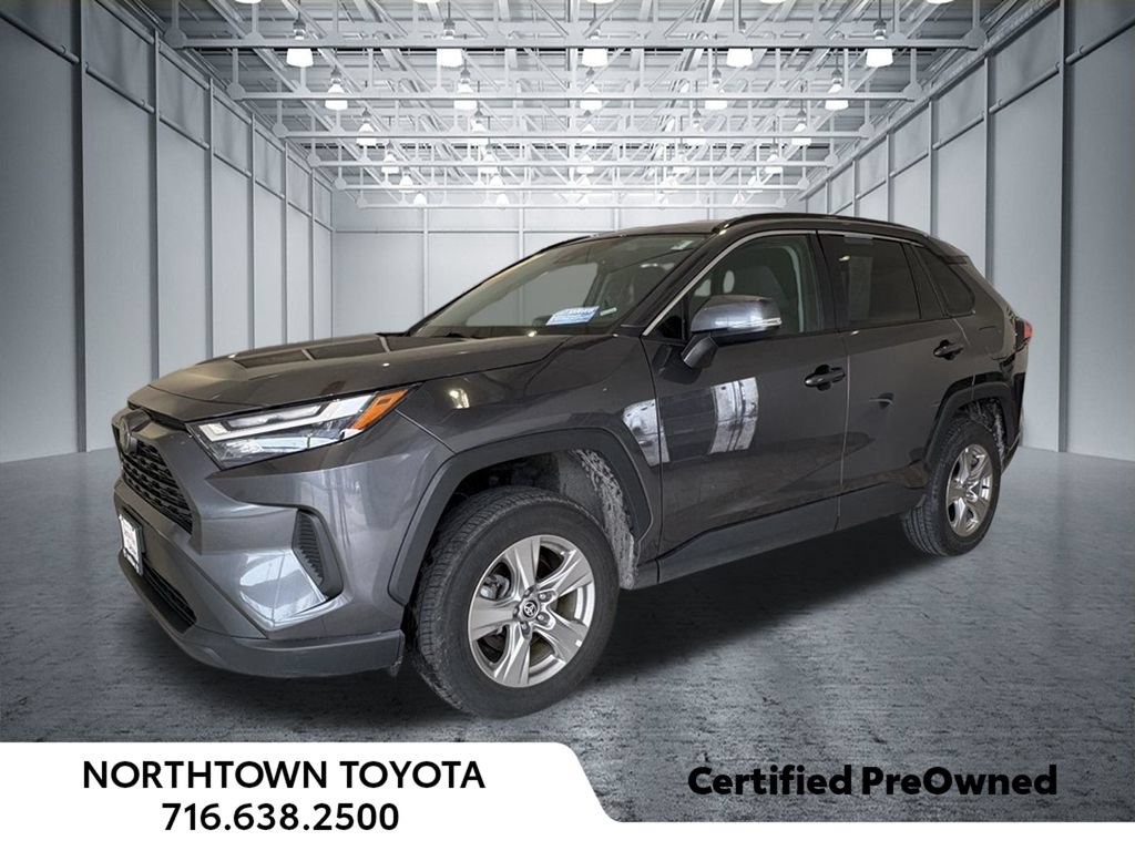 Used 2024 Toyota RAV4 XLE AWD/4WD video 1