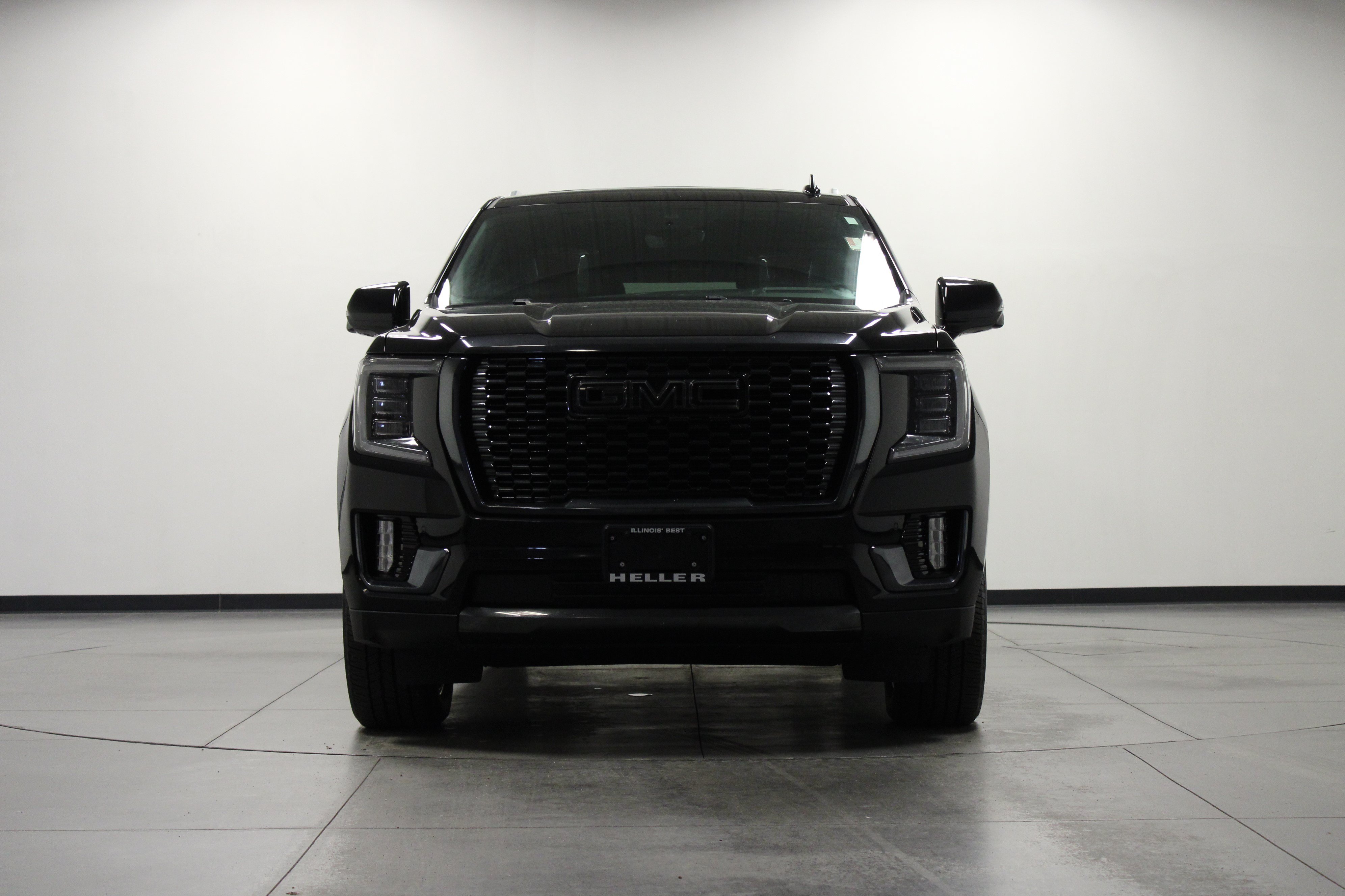 Used 2023 GMC Yukon Denali Ultimate AWD/4WD image 9