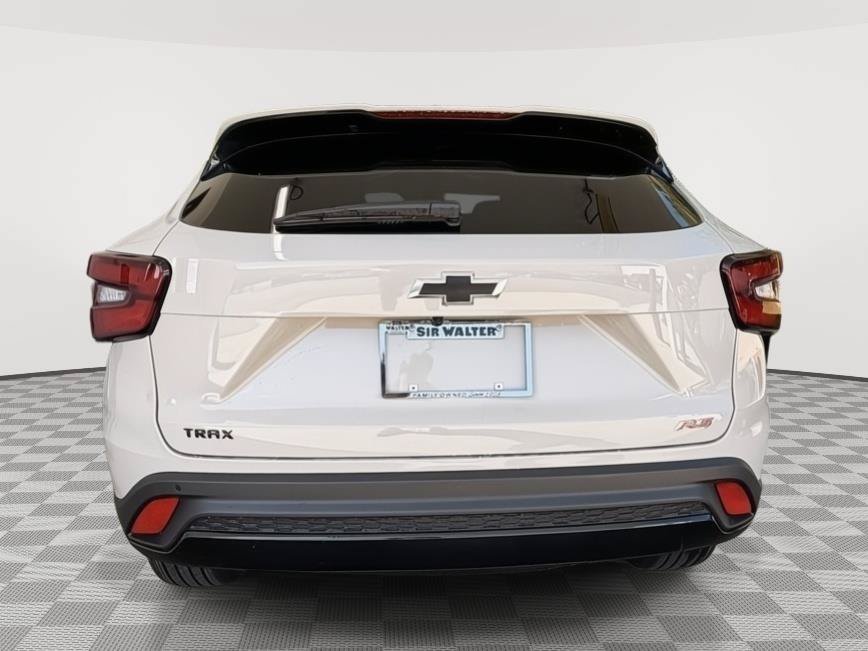 New 2026 Chevrolet Trax RS w/ Sunroof Package FWD image 7