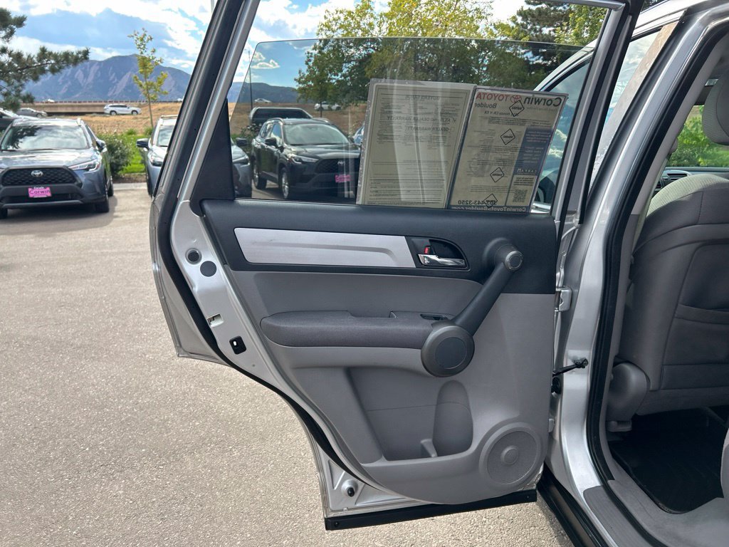 Used 2011 Honda CR-V EX image 18