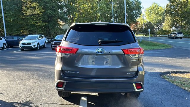 Used 2017 Toyota Highlander Limited image 7