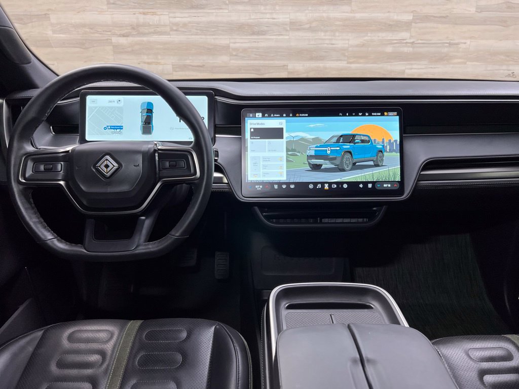 Used 2025 Rivian R1T Adventure Dual AWD/4WD image 2