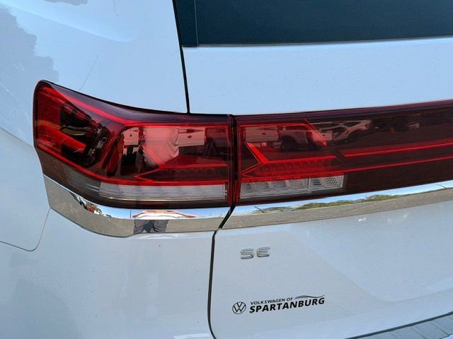 Used 2024 Volkswagen Atlas SE w/ Panoramic Sunroof Package image 19