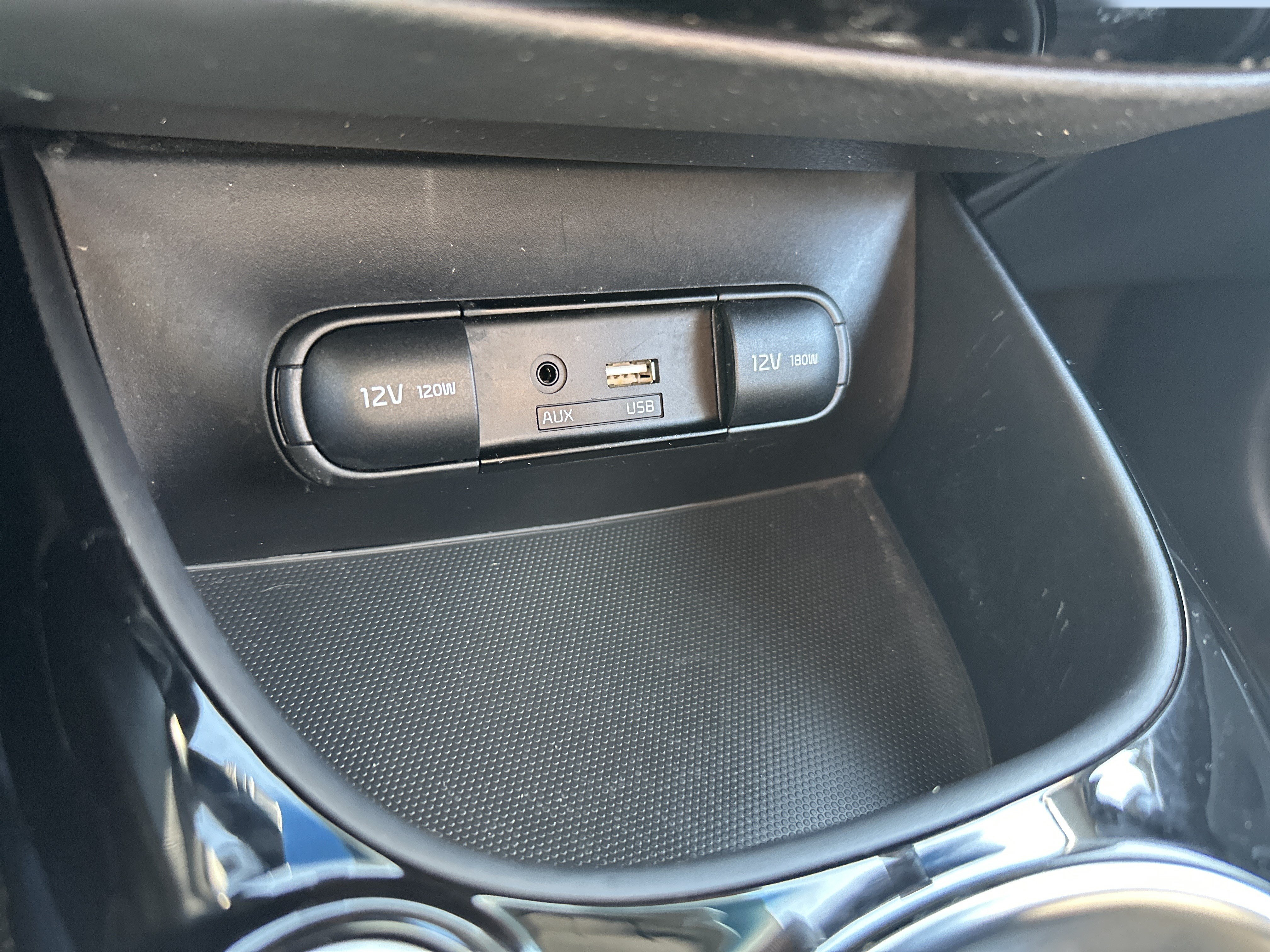 Used 2018 Kia Soul + w/ Audio Package FWD image 15
