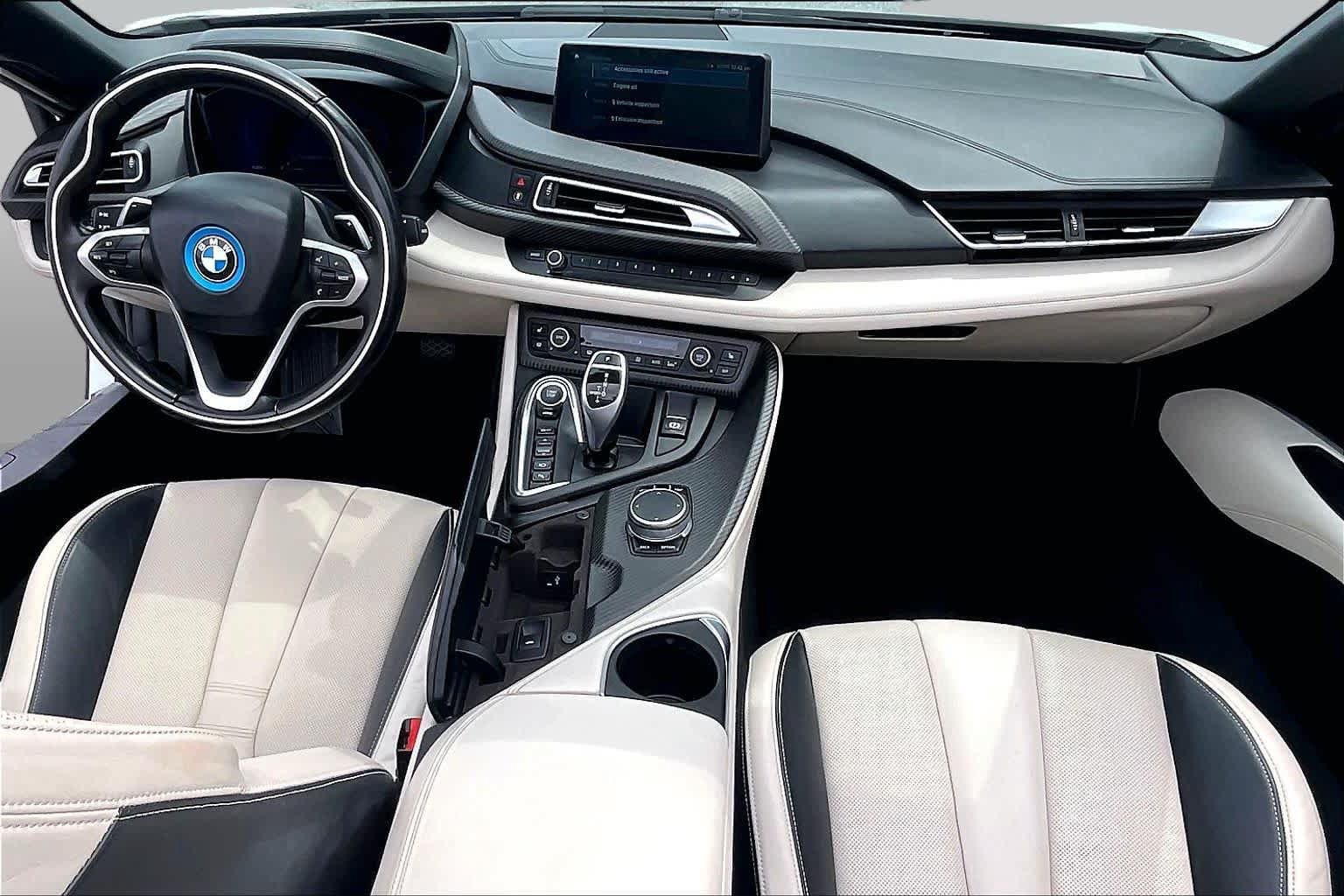 Used 2019 BMW i8 Roadster AWD/4WD image 14