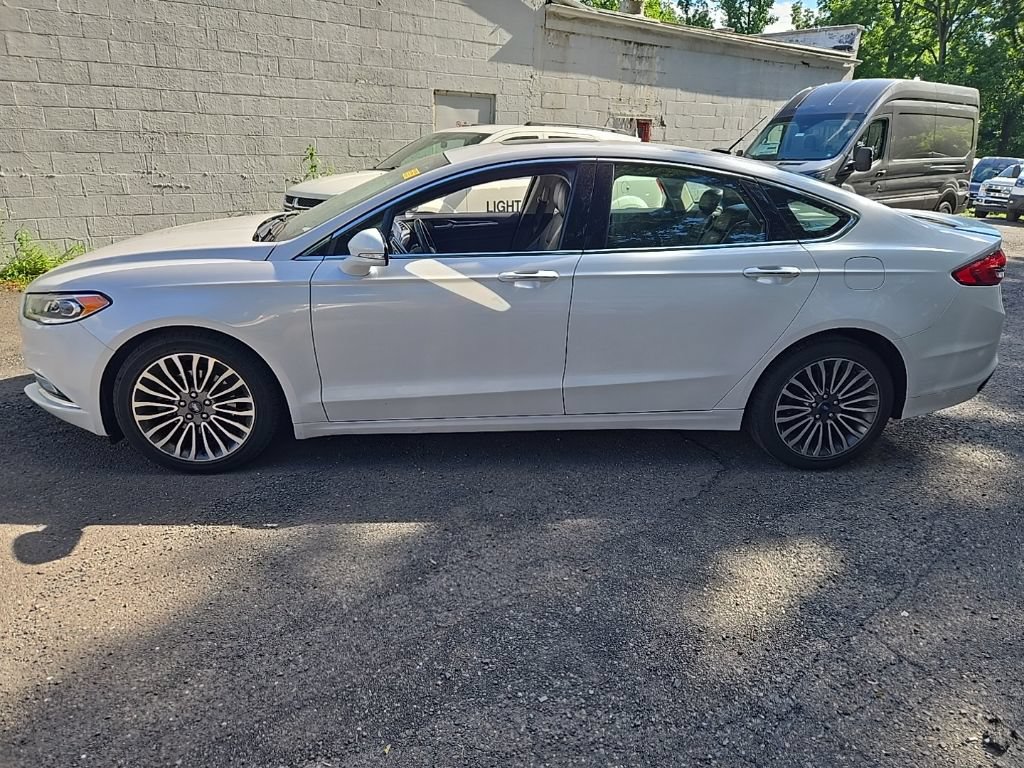 Used 2017 Ford Fusion Titanium AWD/4WD image 9