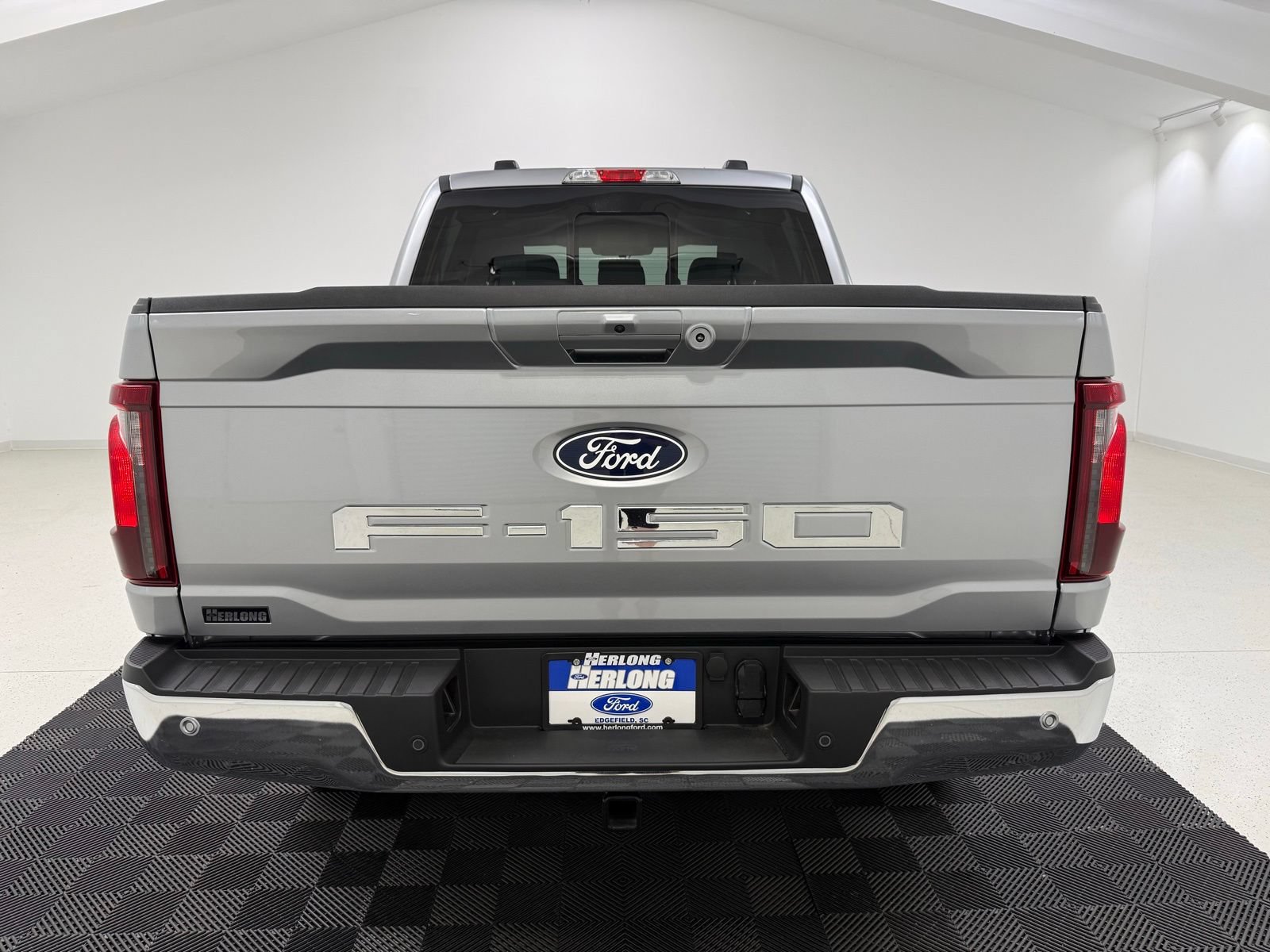 Used 2025 Ford F150 XLT w/ Equipment Group 302A MID AWD/4WD image 6