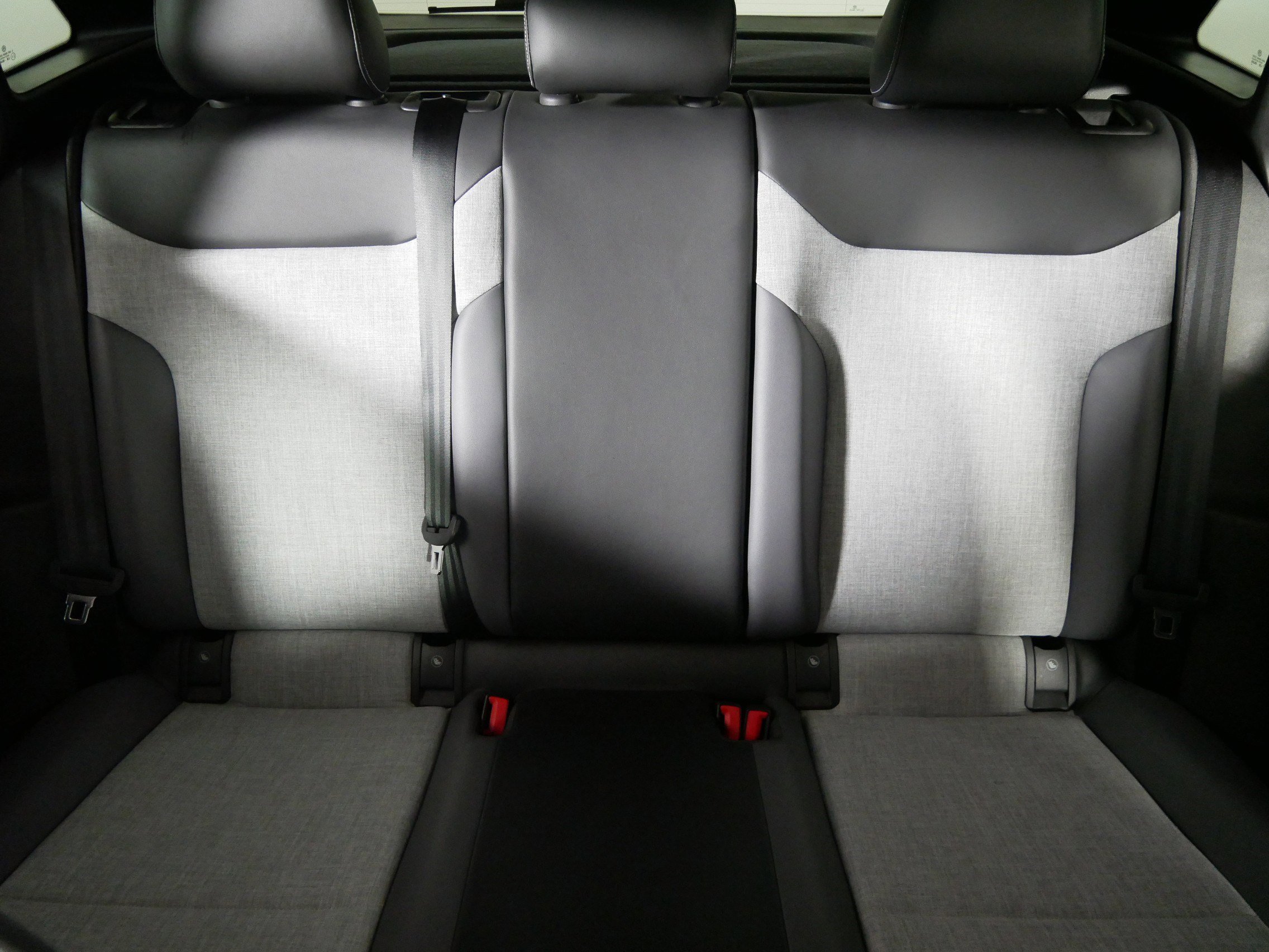 Used 2024 Volkswagen ID.4 Pro image 13