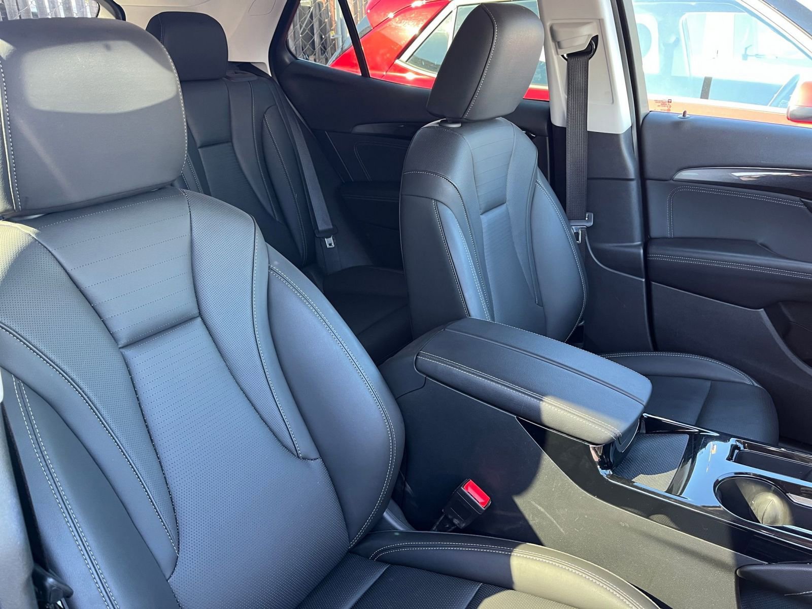 Used 2024 Buick Envision Preferred image 37