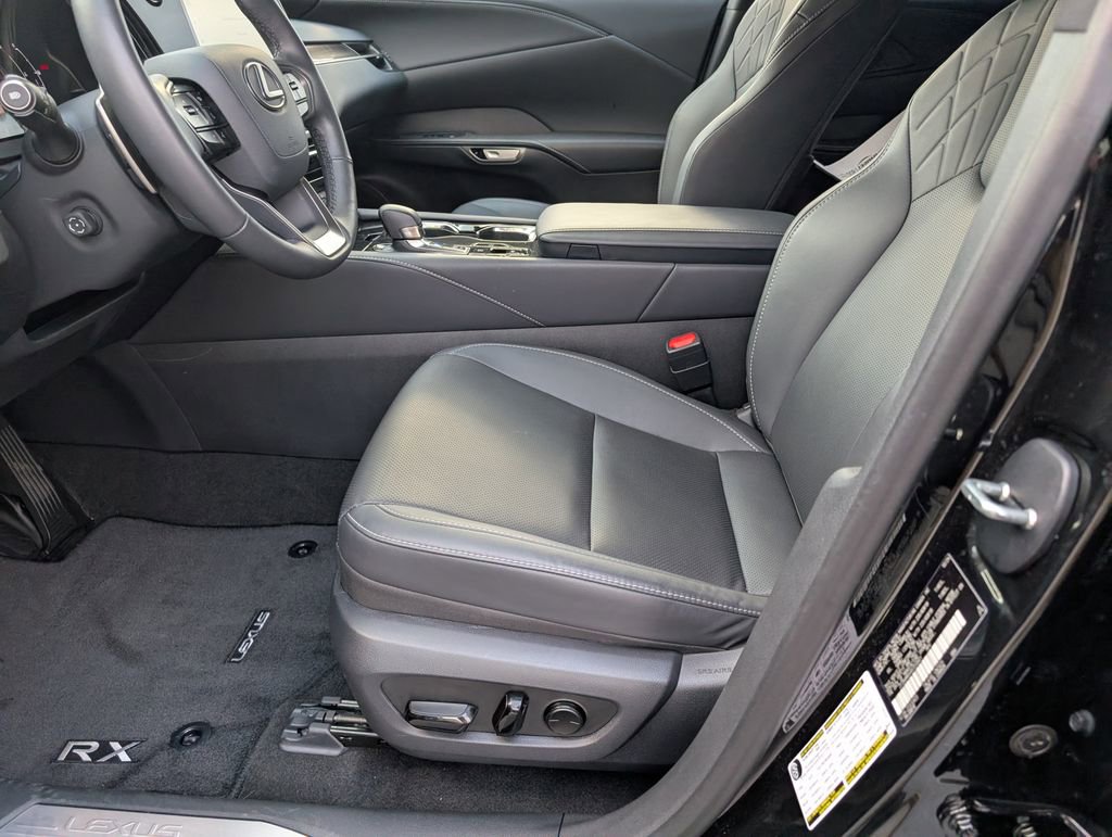 Used 2024 Lexus RX 350 FWD image 12
