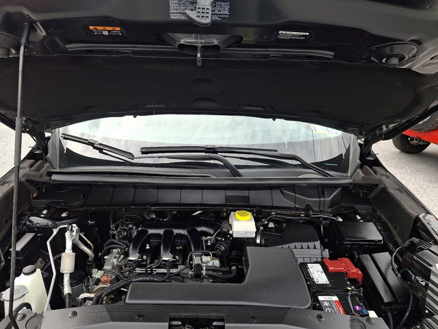 Certified 2022 Nissan Pathfinder SV image 26
