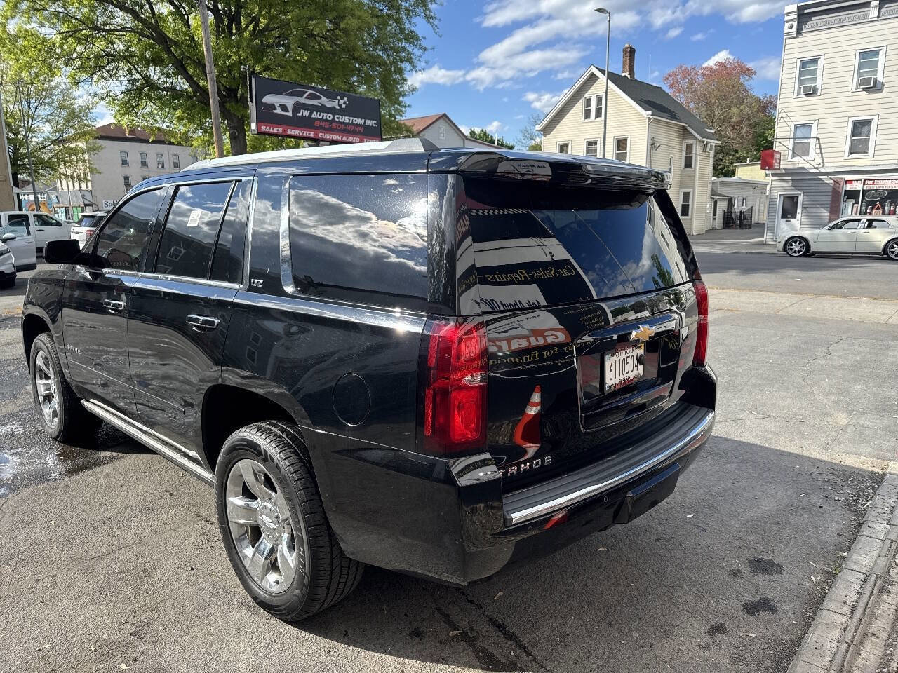 Used 2016 Chevrolet Tahoe LTZ AWD/4WD image 6