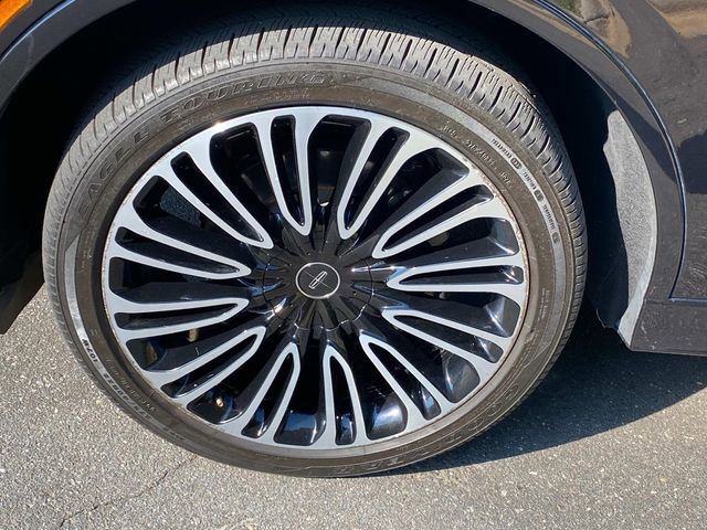 Certified 2023 Lincoln Aviator Black Label w/ Class IV Trailer Tow Package AWD/4WD image 5