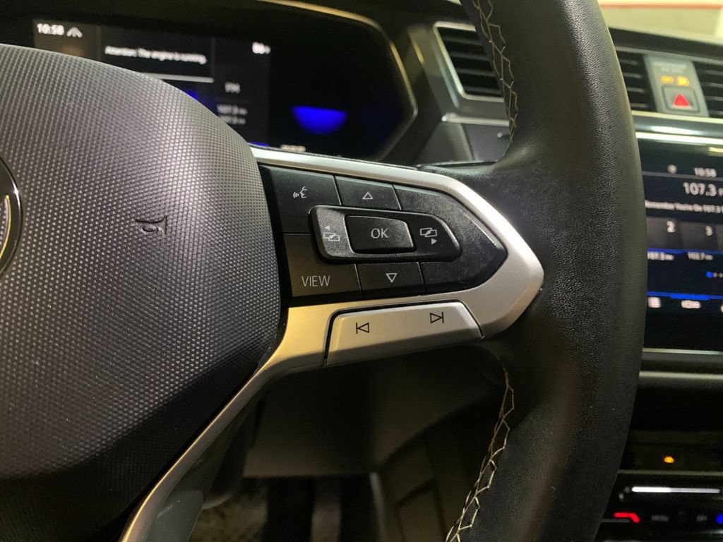 Used 2022 Volkswagen Tiguan SE AWD/4WD image 29