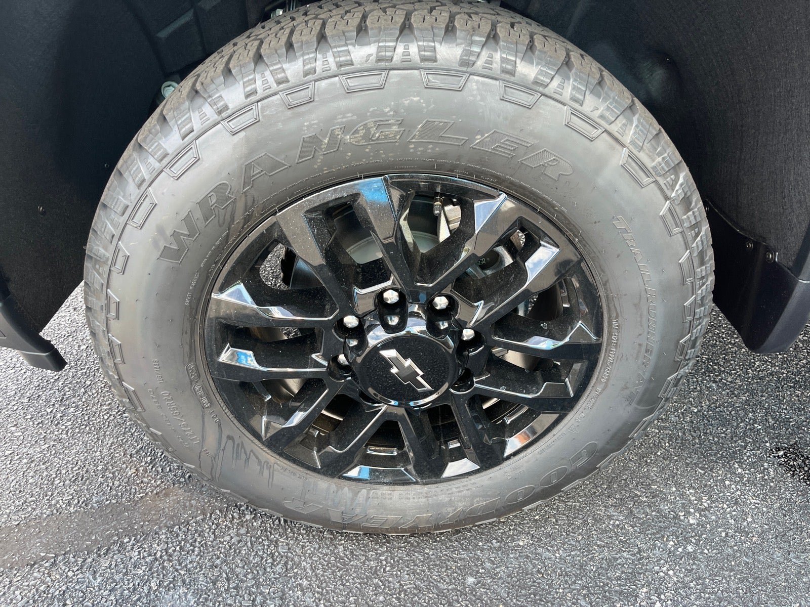 New 2026 Chevrolet Silverado 2500 Custom w/ Custom Convenience Package AWD/4WD image 10