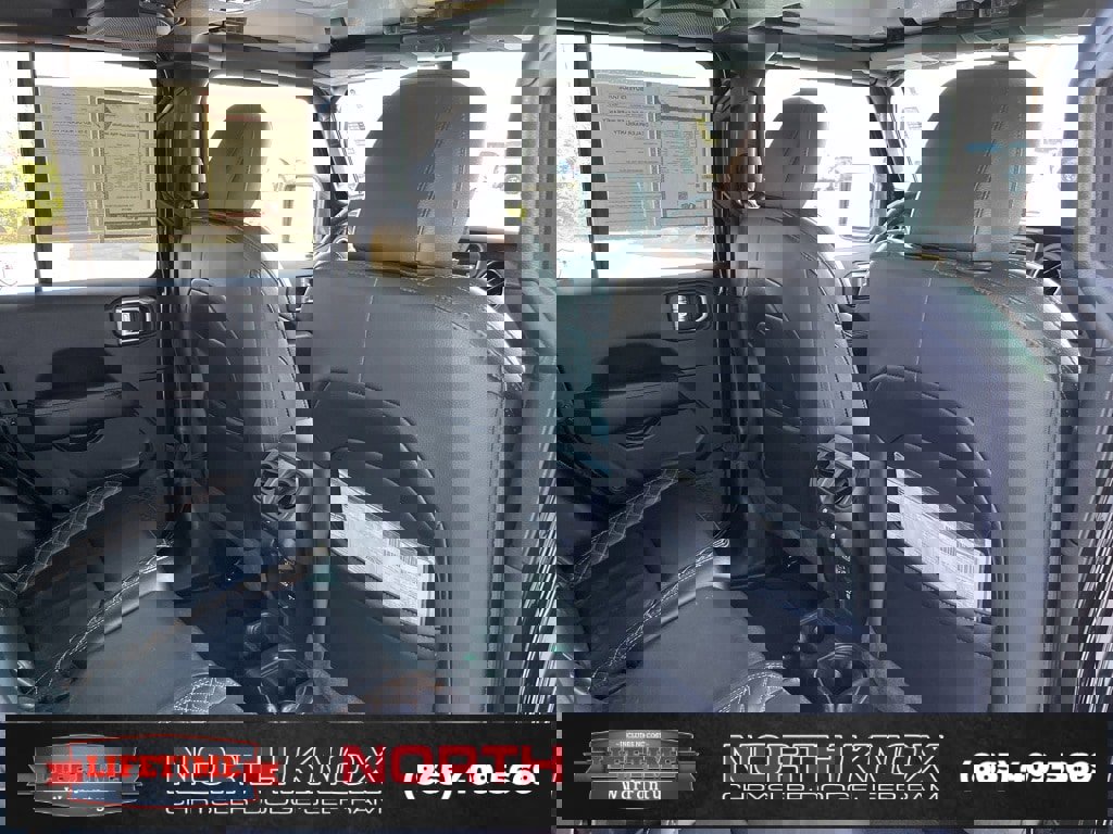 Used 2022 Jeep Gladiator Overland image 25