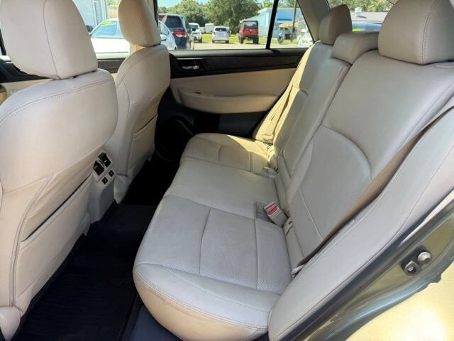 Used 2016 Subaru Outback 2.5i Limited AWD/4WD image 16