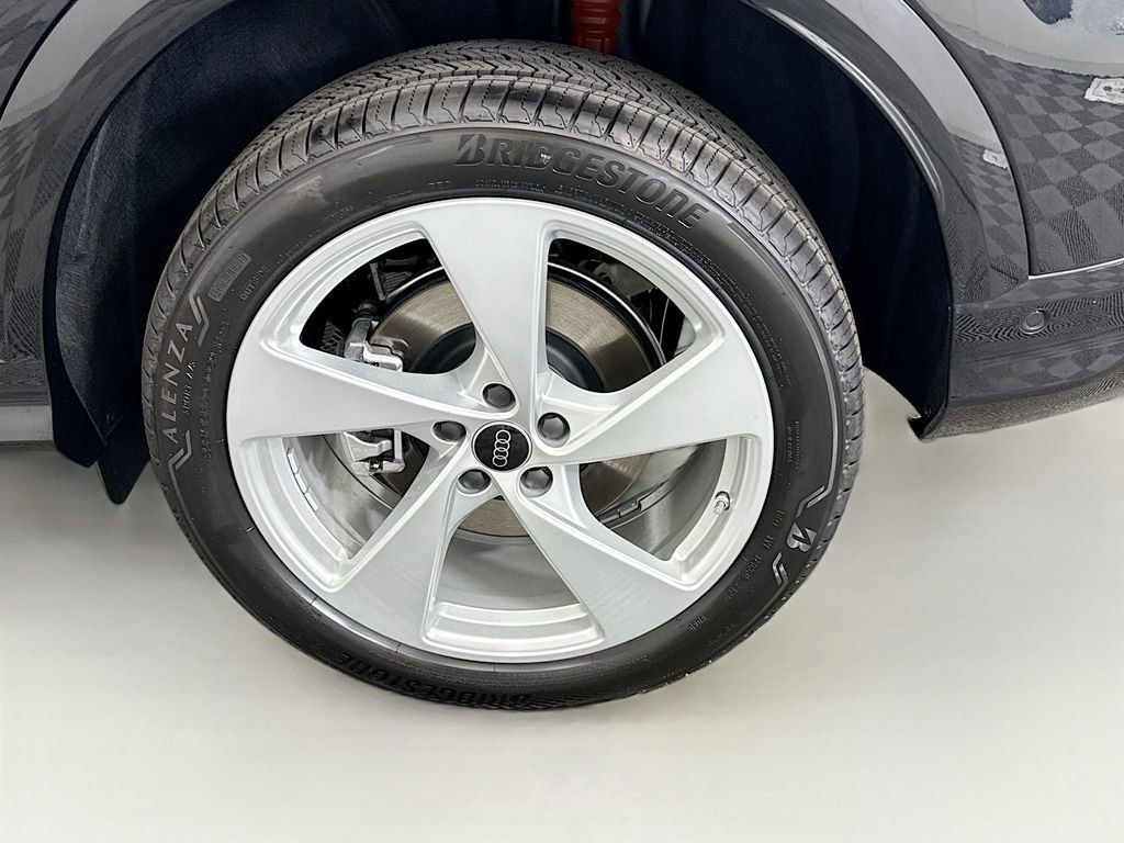 Used 2025 Audi Q5 Premium Plus w/ Premium Plus image 31