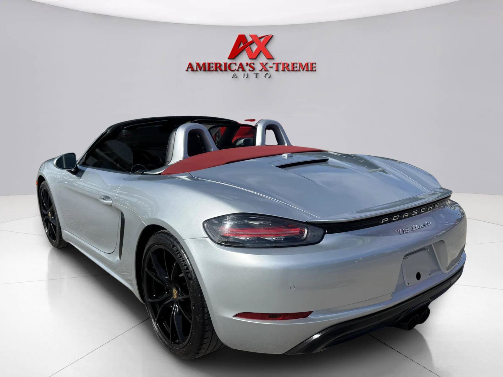 Used 2018 Porsche 718 Boxster RWD image 57