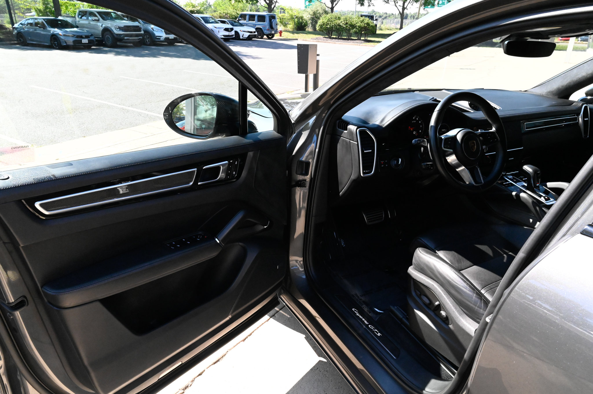 Used 2023 Porsche Cayenne GTS AWD/4WD image 15