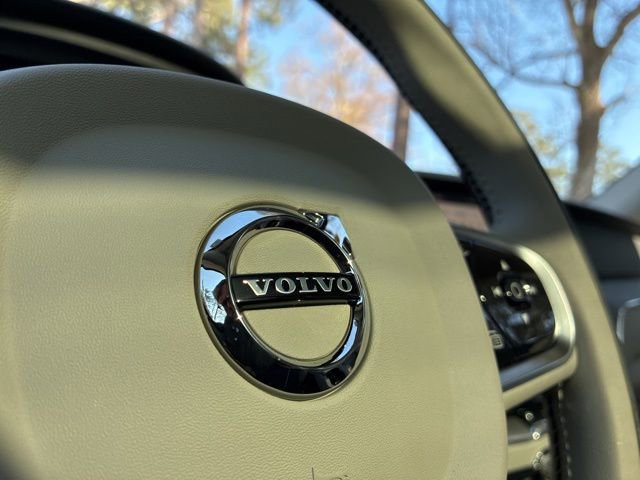 New 2025 Volvo XC60 T8 Plus w/ Protection Package Premier image 28