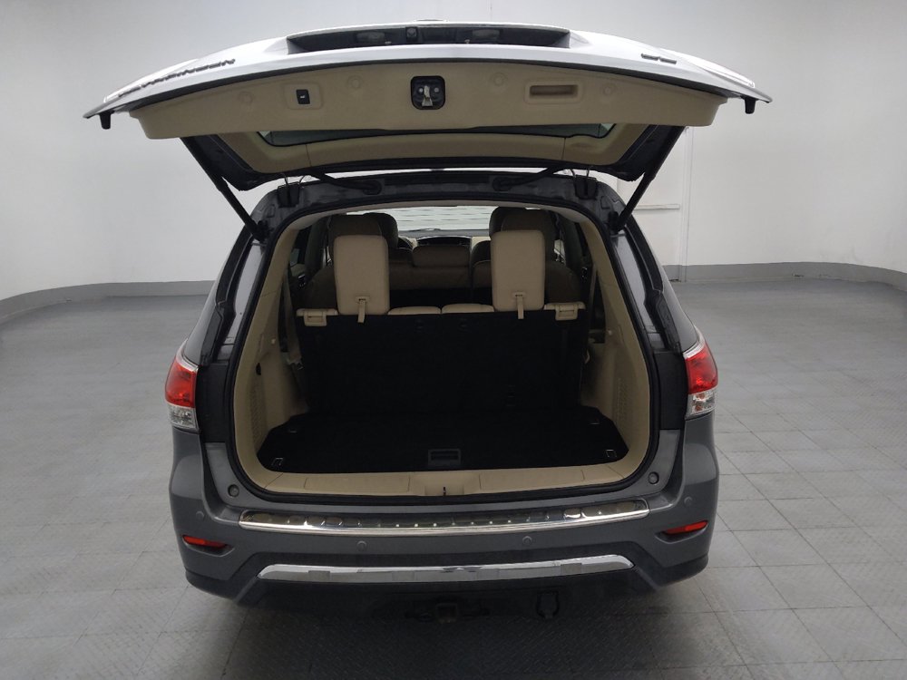 Used 2016 Nissan Pathfinder SL w/ SL Premium Package FWD image 29
