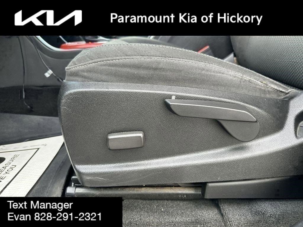 Used 2015 Chevrolet Colorado LT w/ LT Convenience Package image 15