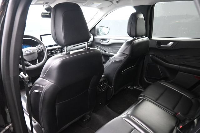 Used 2024 Ford Escape Platinum AWD/4WD image 32