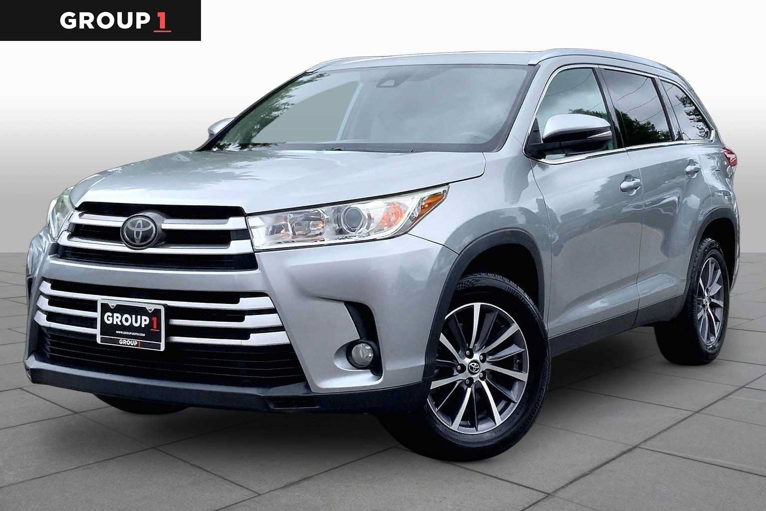 Used 2019 Toyota Highlander XLE FWD image 1