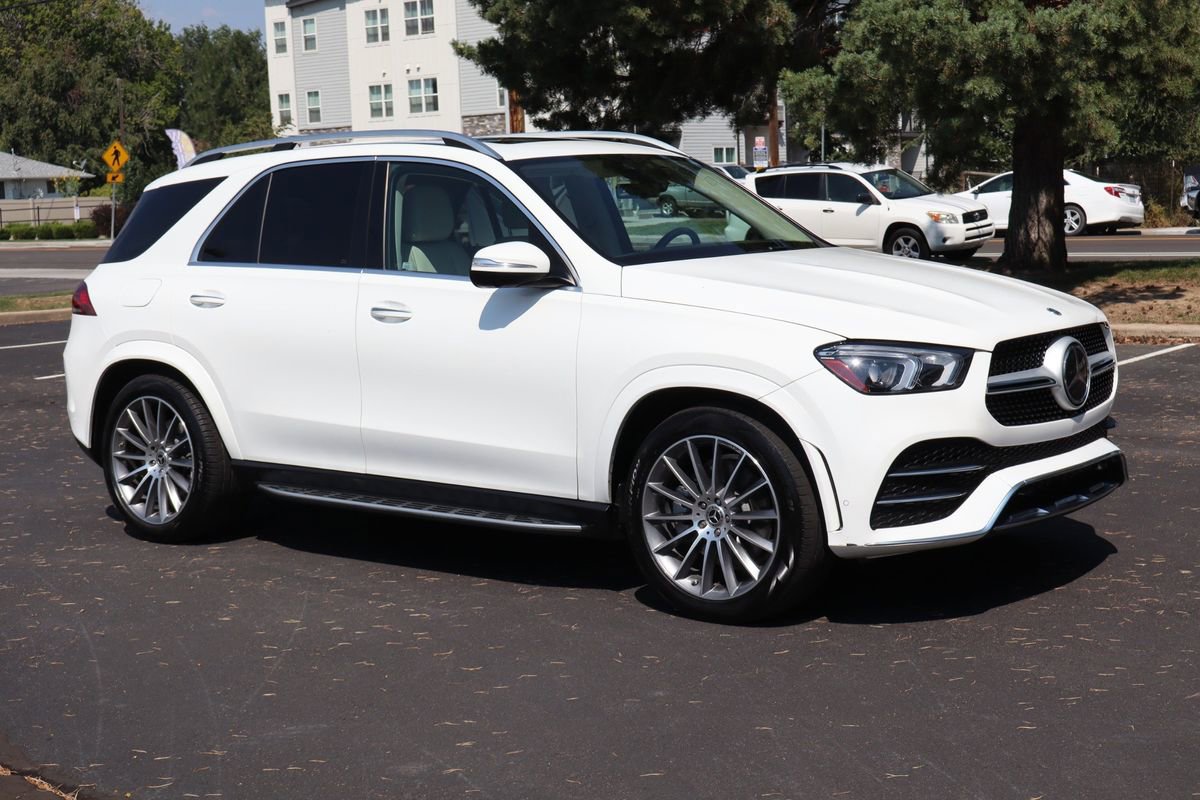 Used 2021 Mercedes-Benz GLE 450 4MATIC image 2