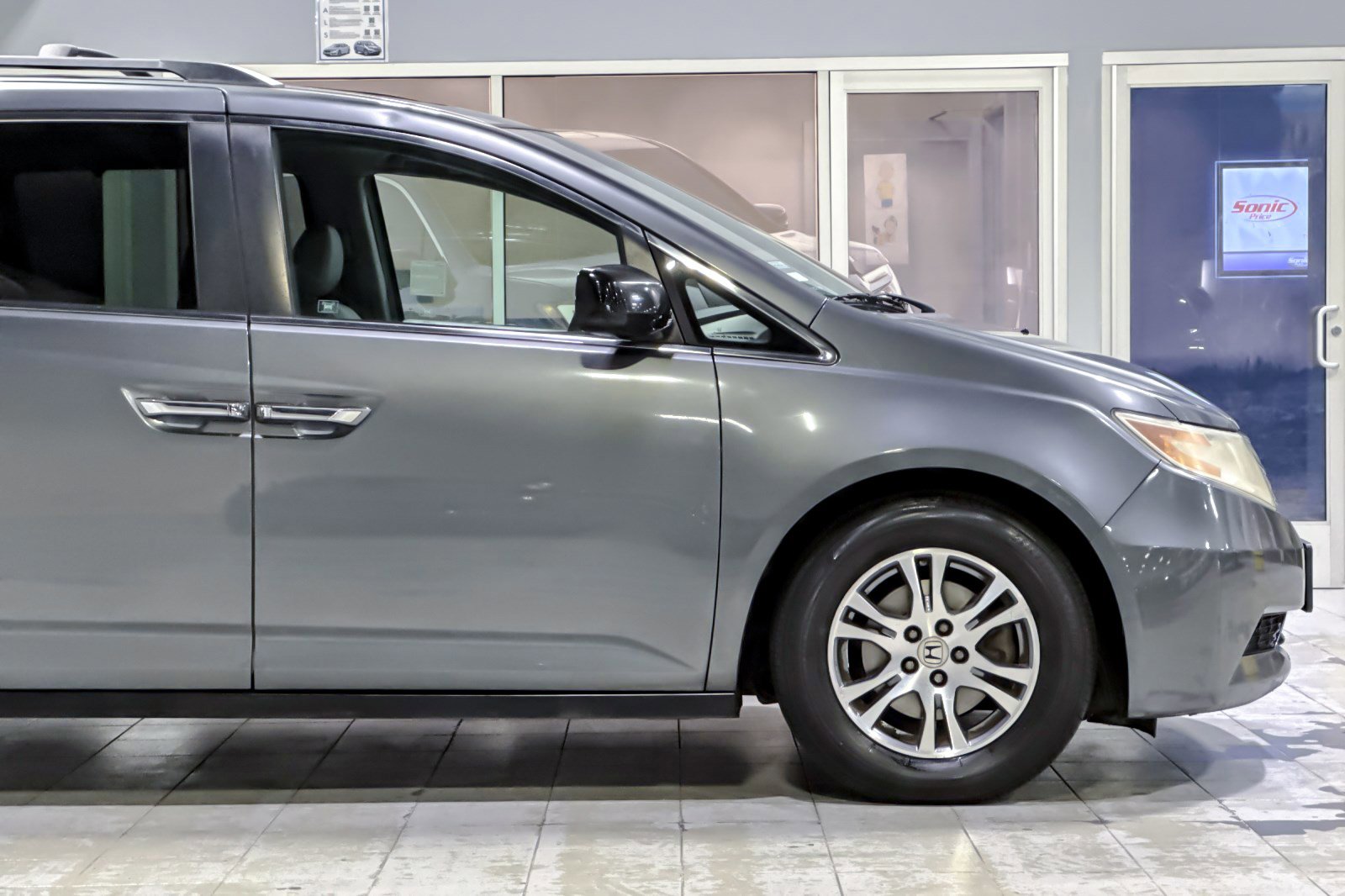 Used 2012 Honda Odyssey EX-L image 34