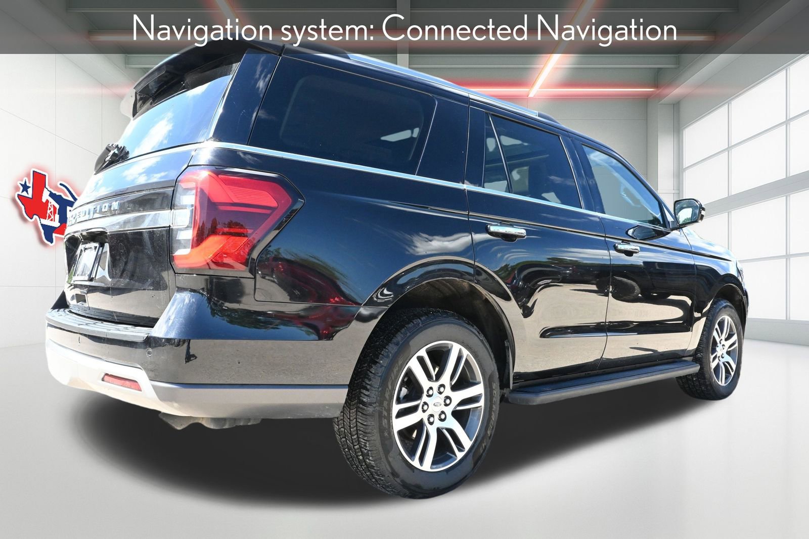 Used 2024 Ford Expedition Limited image 3
