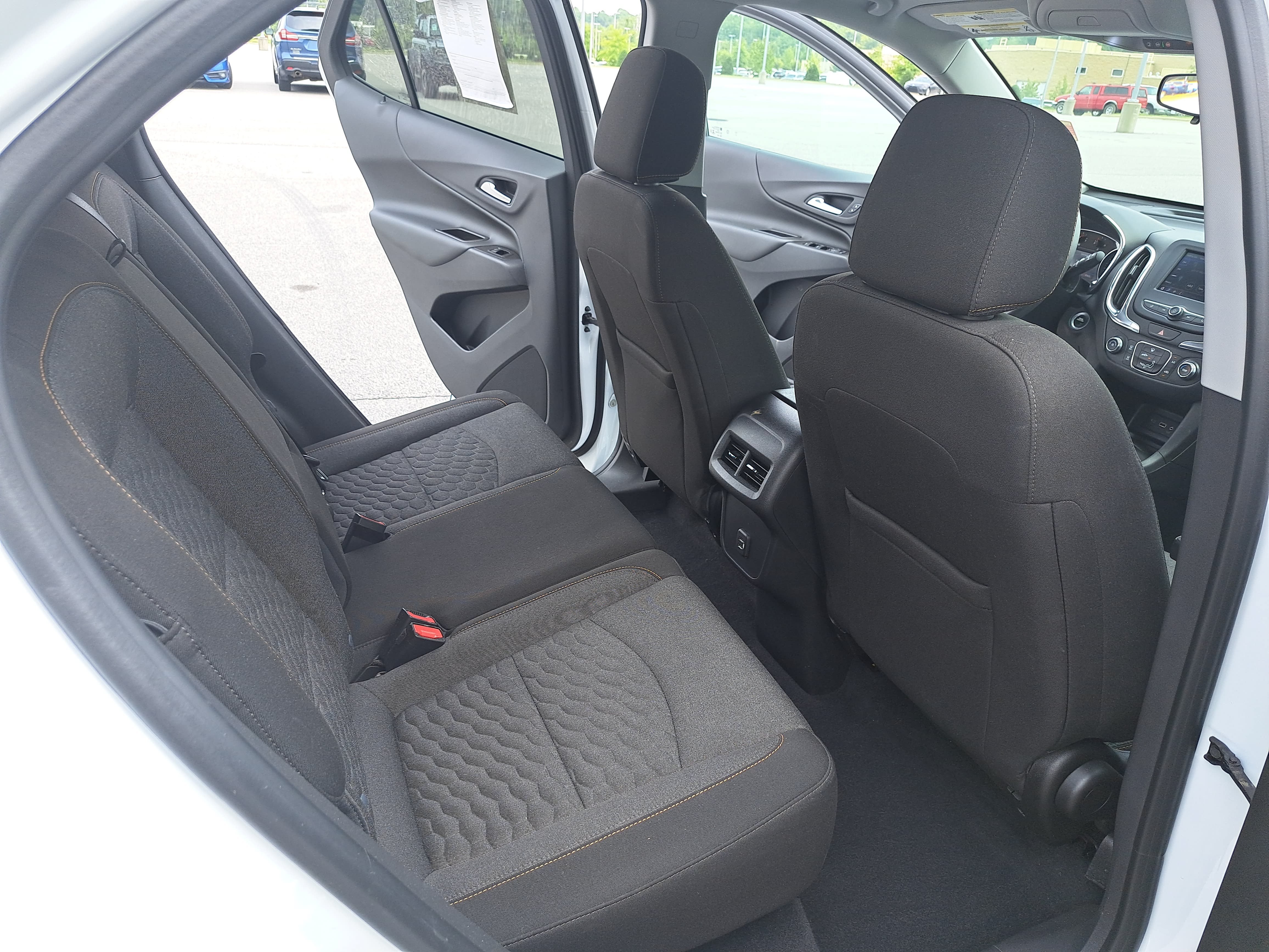 Used 2021 Chevrolet Equinox LT FWD image 11