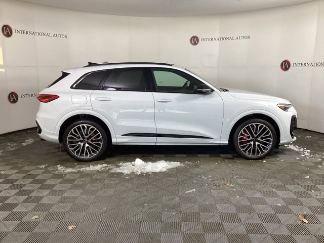 New 2025 Audi SQ5 Premium Plus image 4