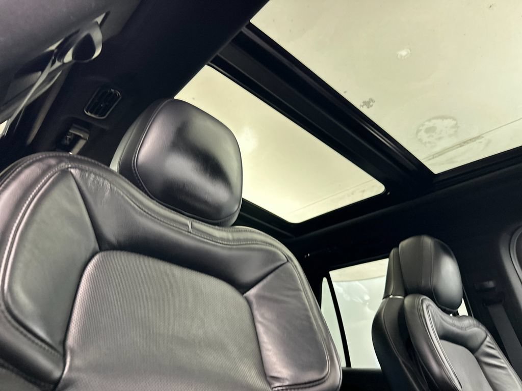 Used 2020 Lincoln Navigator Reserve w/ Luxury Package AWD/4WD image 17