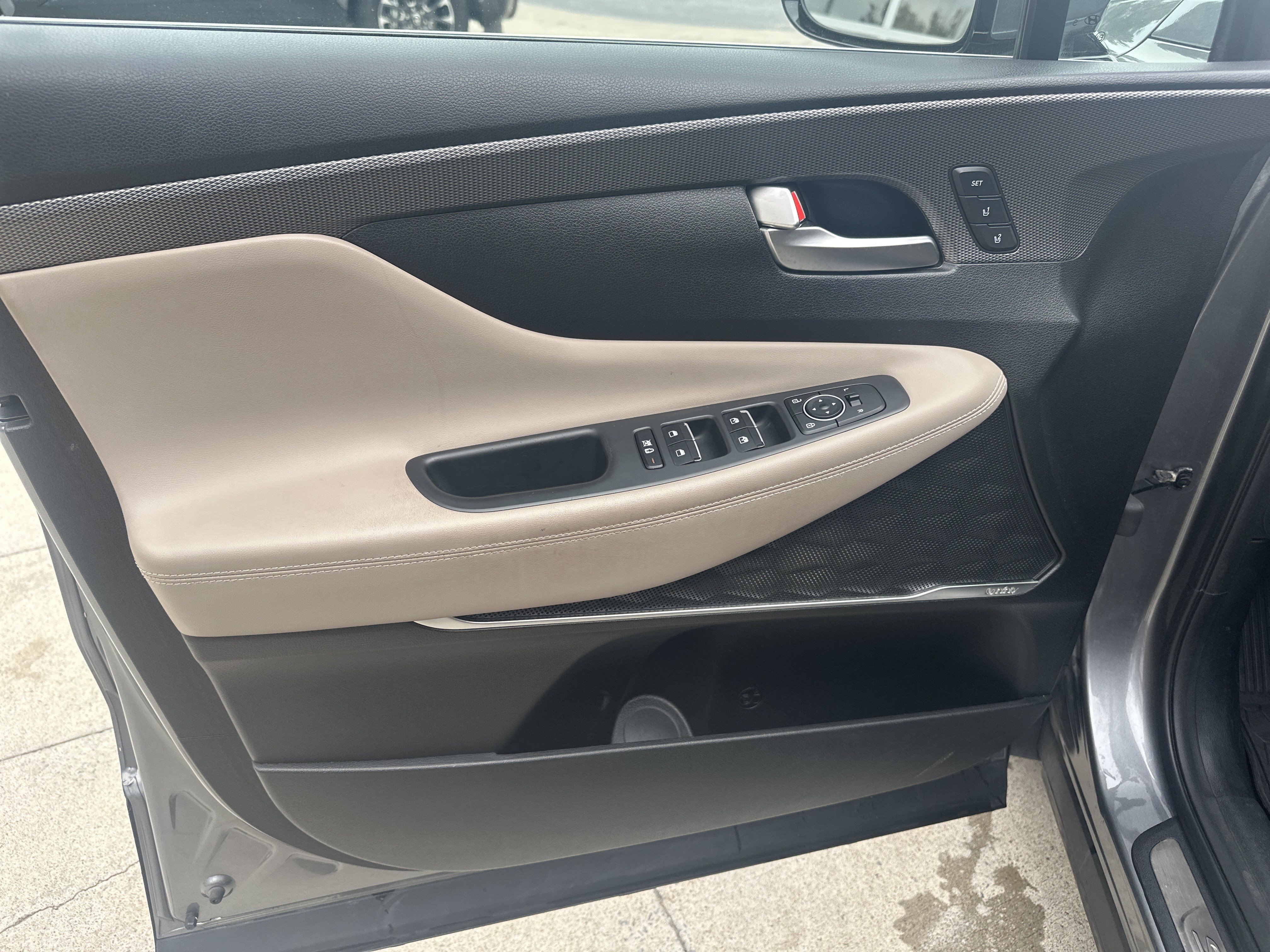 Used 2019 Hyundai Santa Fe AWD image 13