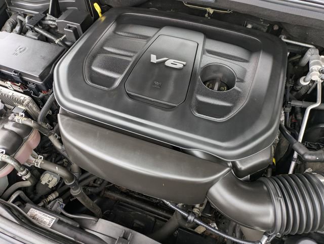 Certified 2017 Jeep Grand Cherokee Laredo image 29