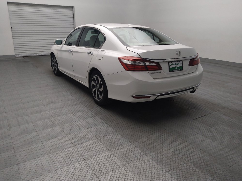 Used 2017 Honda Accord EX image 5
